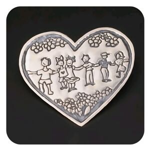 925 Sterling Silver MEXICO EFS Family Hugging Heart Brooch Pin Designer 6 grams